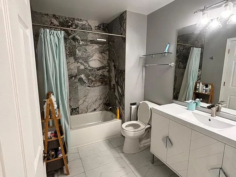 1054 Rockport Dr #1 — Photo 15