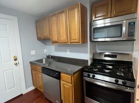 40 Walnut
