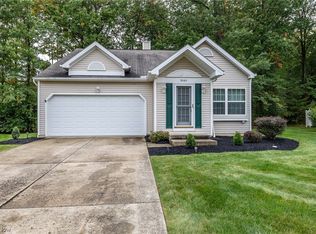 9060 Ashwood Ct, Olmsted Falls, OH