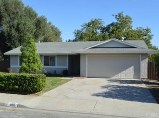 900 Amber Ln, Lake Elsinore, CA 92530