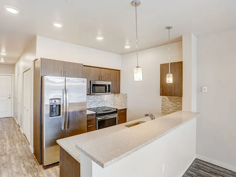 Evolve Apartments — Photo 24