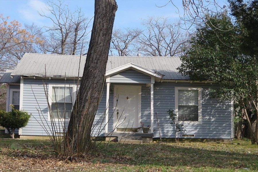 1st image of 312 Vista Ct