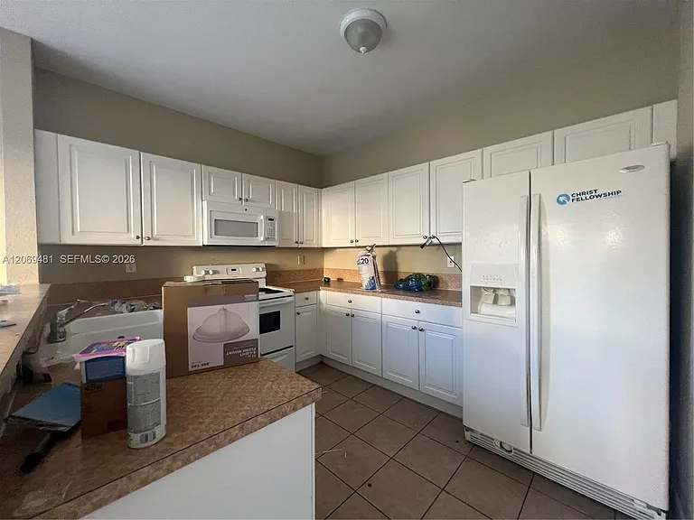 3360 NE 14th Dr #10430 — Photo 18
