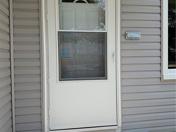 4th image of 21419 Libby Rd