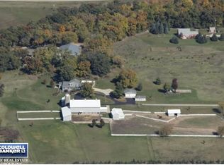 8485 Sauby Rd, Larsen, WI 54947