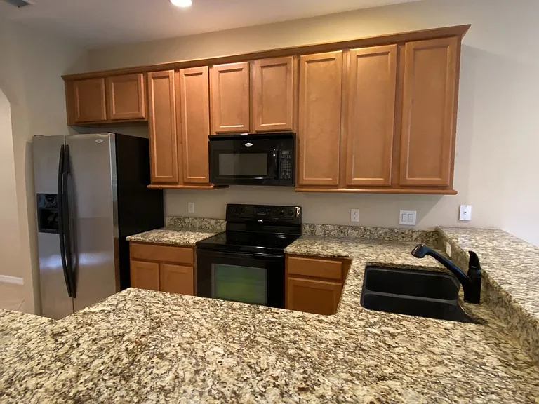 208 Canterbury Bell Dr — Photo 9
