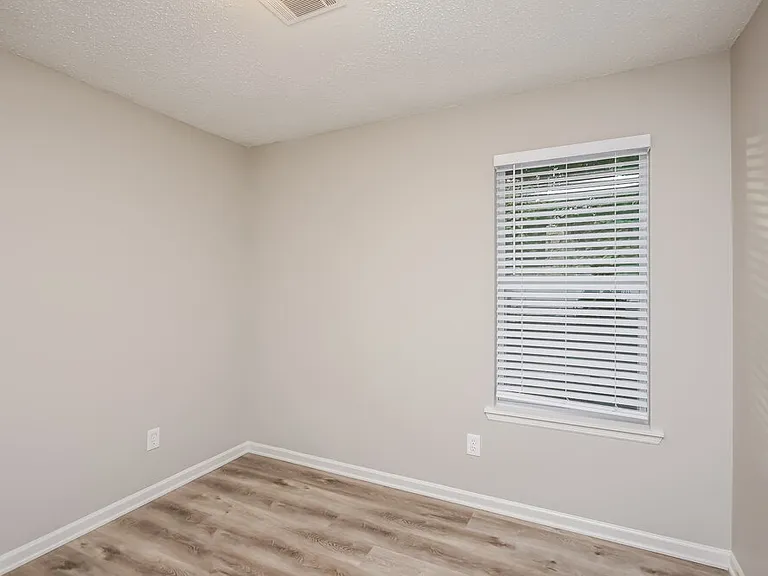 3730 Rhoanoke Ct — Photo 15