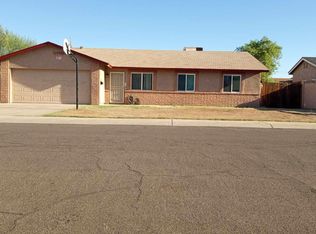 9046 W Harmont Dr, Peoria, AZ 85345