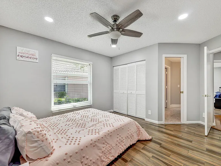 10370 NW 50th Ct — Photo 34