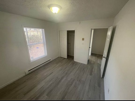 4th image of 5 Brookeville Ter #5