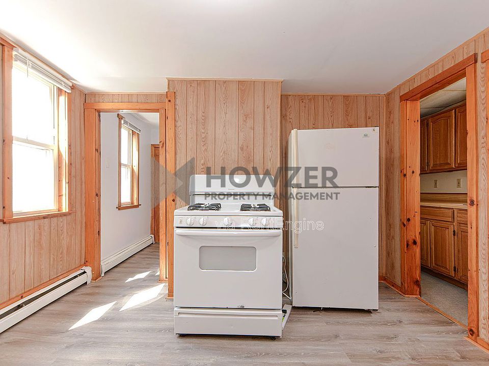 1st image of 41 Park St Rear 1