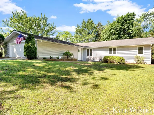 18883 168th Ave, Spring Lake, MI 49456