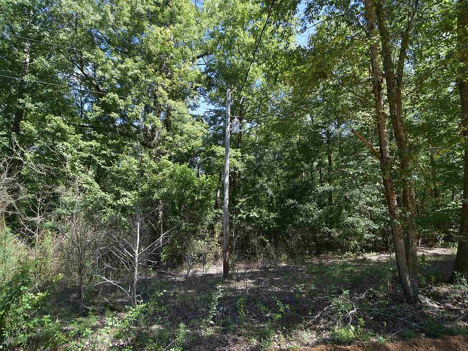 2nd image of 144 Jones Wire Rd