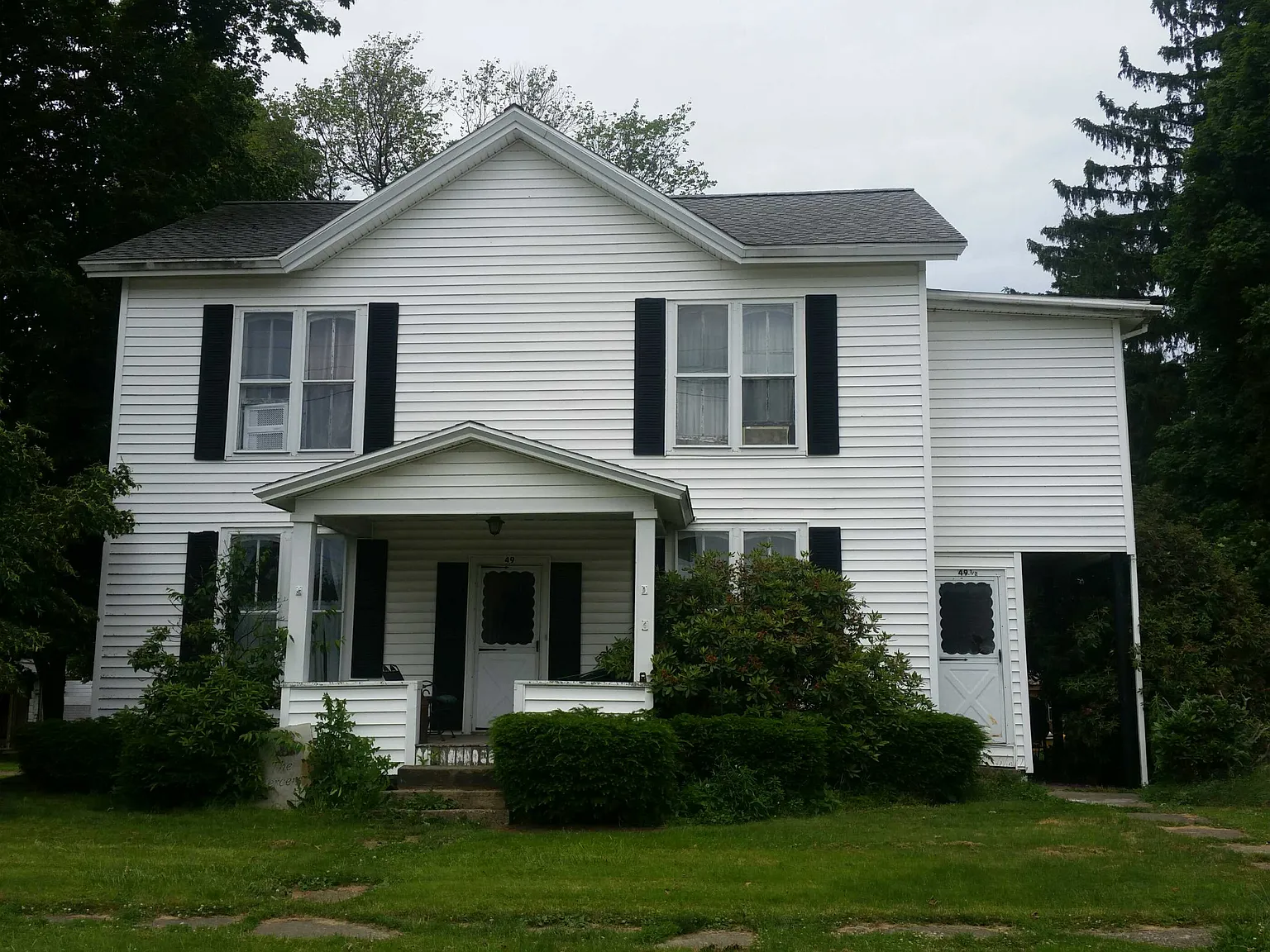 49 South St photo 1