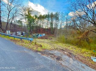 2143 Carter St, Big Stone Gap, VA 24219