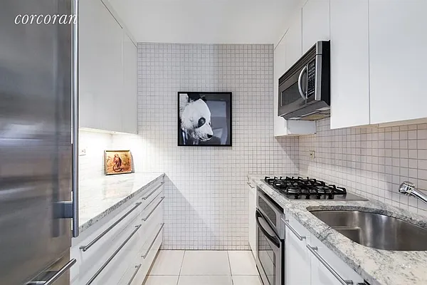 Sold by Corcoran | media 27