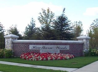 6 Olympia Fields Ct, Hawthorn Woods, IL 60047