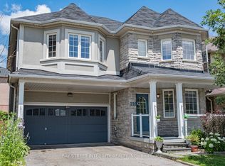 221 Woodspring Ave, Newmarket, ON L3X3J4