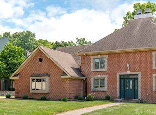 2050 Old Falls Dr, Vandalia, OH 45377