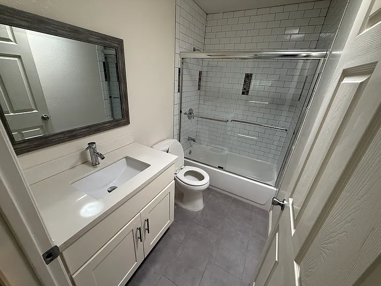 1491 W 47th St — Photo 27