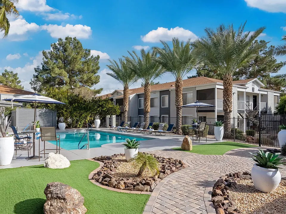 Take a dip in our sparkling pool, unwind on the sundeck, and soak up the Arizona brilliance.