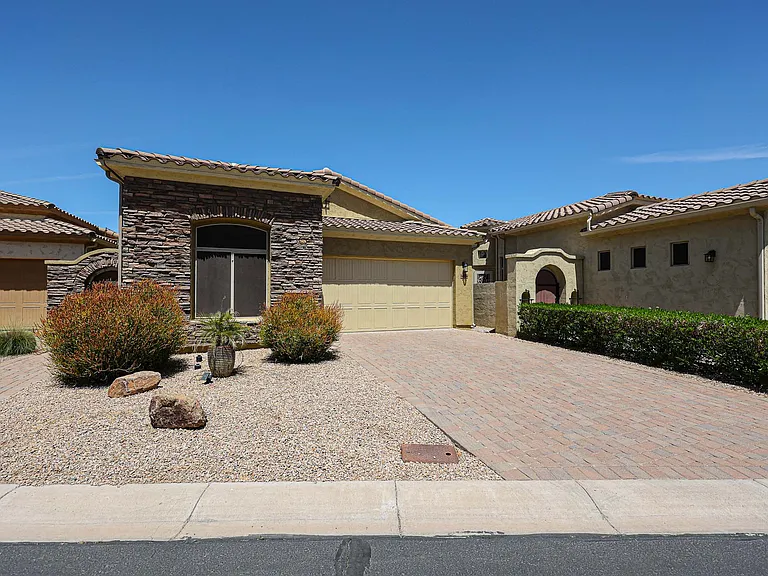 14214 W Harvard St — Photo 2