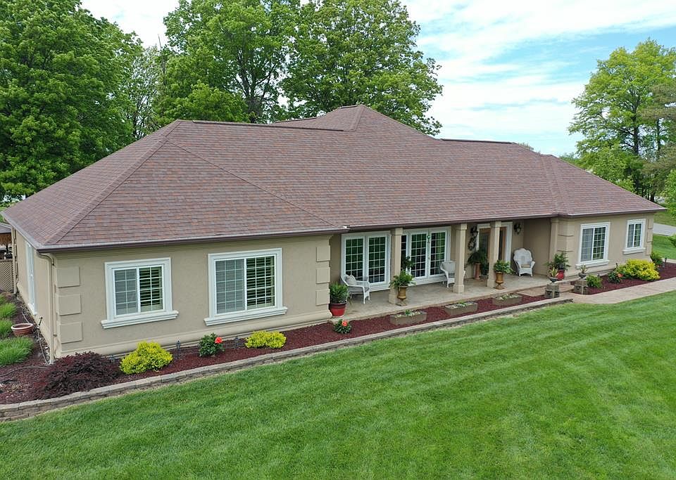 1st image of 642 S Fairview Dr