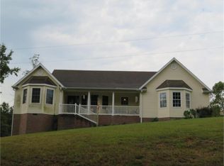 585 J D Buchanan Rd, Hanson, KY 42413