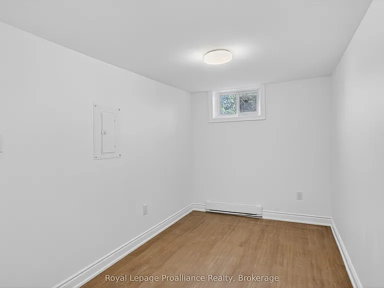 171 Hazlitt St #5 — Photo 7
