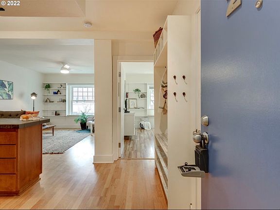 2nd image of 1829 NW Lovejoy St Unit 203