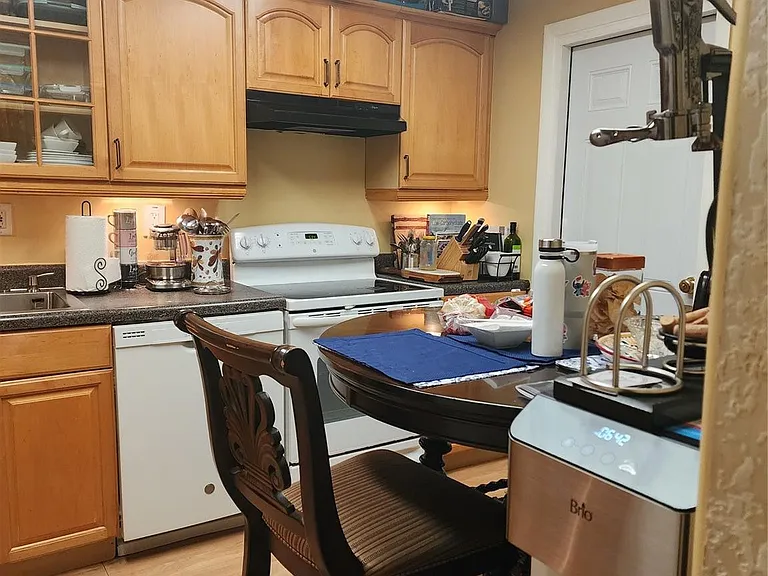 8705 NW 38th Dr #7B — Photo 6