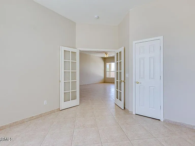 1714 S Rialto — Photo 11