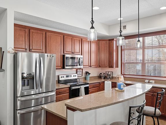 2nd image of 1846 Plymouth Ln Unit 101