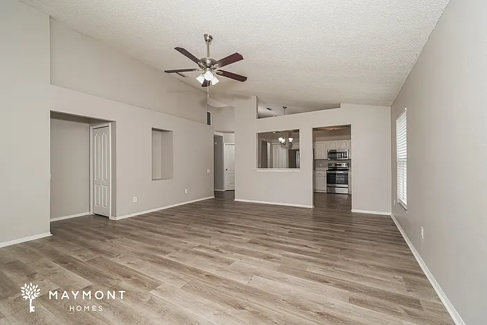 5970 Chaps Dr — Photo 3