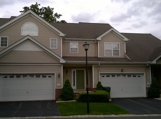 2 Cambridge Ct, Eatontown, NJ