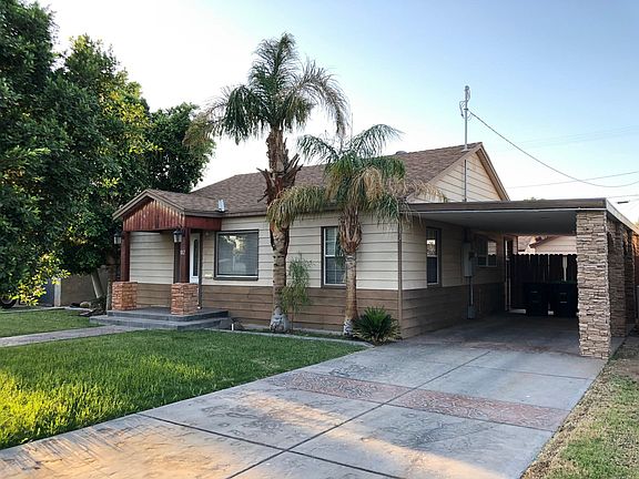 3rd image of 1012 Sandalwood Dr