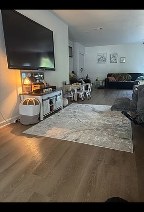 Living Room/Dining Room