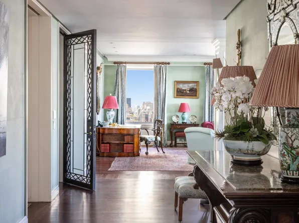 435 East 52nd Street 13A image 20 of 21