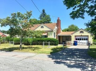 330 Hawes St, New Bedford, MA 02745