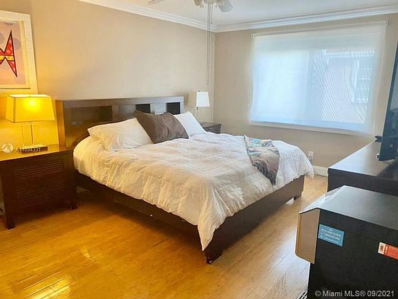 5th image of 1170 SW 108th Ter #1170