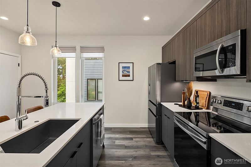 4th image of 5750 230th Street SW #A