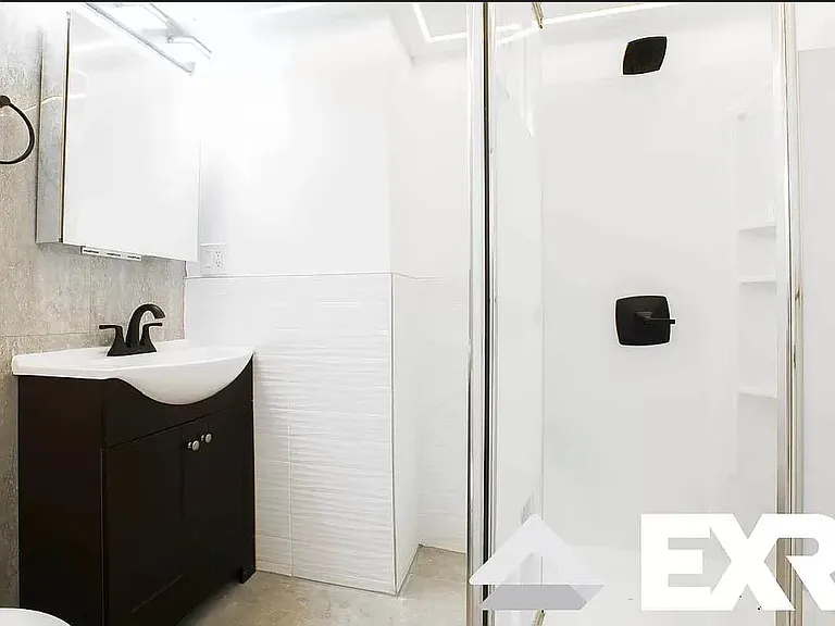 315 Berry St #107 — Photo 6