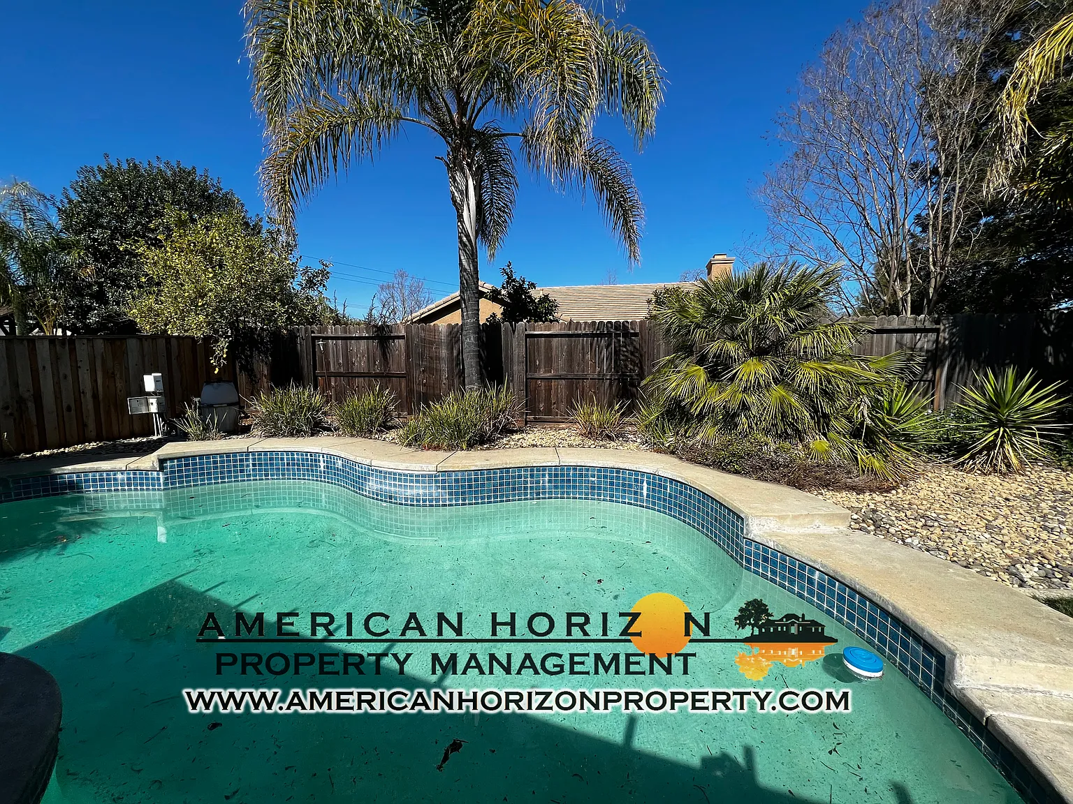 3 bed, 1120 sqft, $3,195 — Photo 4
