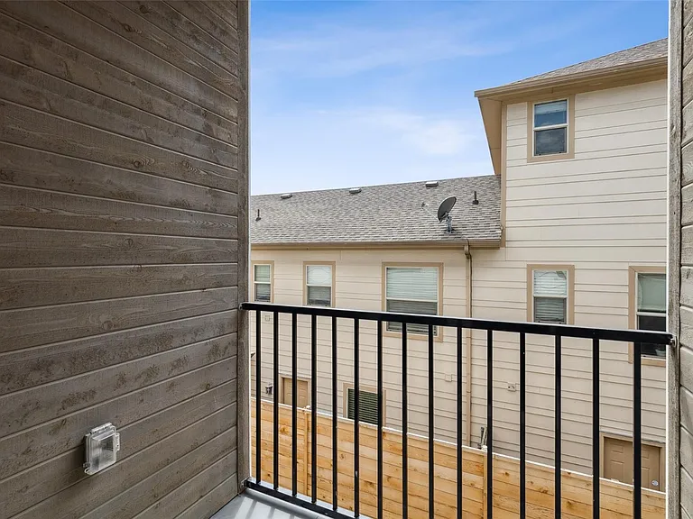 6144 Oram St #5 — Photo 8