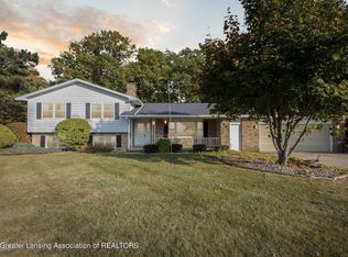 5201 Sunset Dr, Perrinton, MI 48871