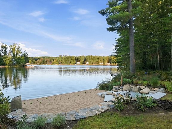 3rd image of 150 Gardners Grove