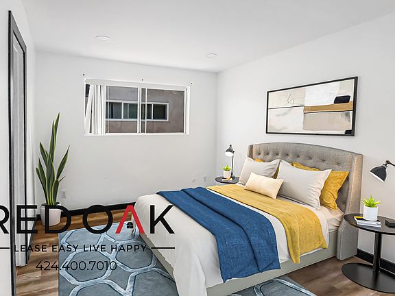 4th image of 8220 Langdon Ave #26