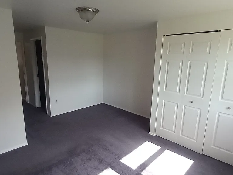 24998 Cooper Ave — Photo 10