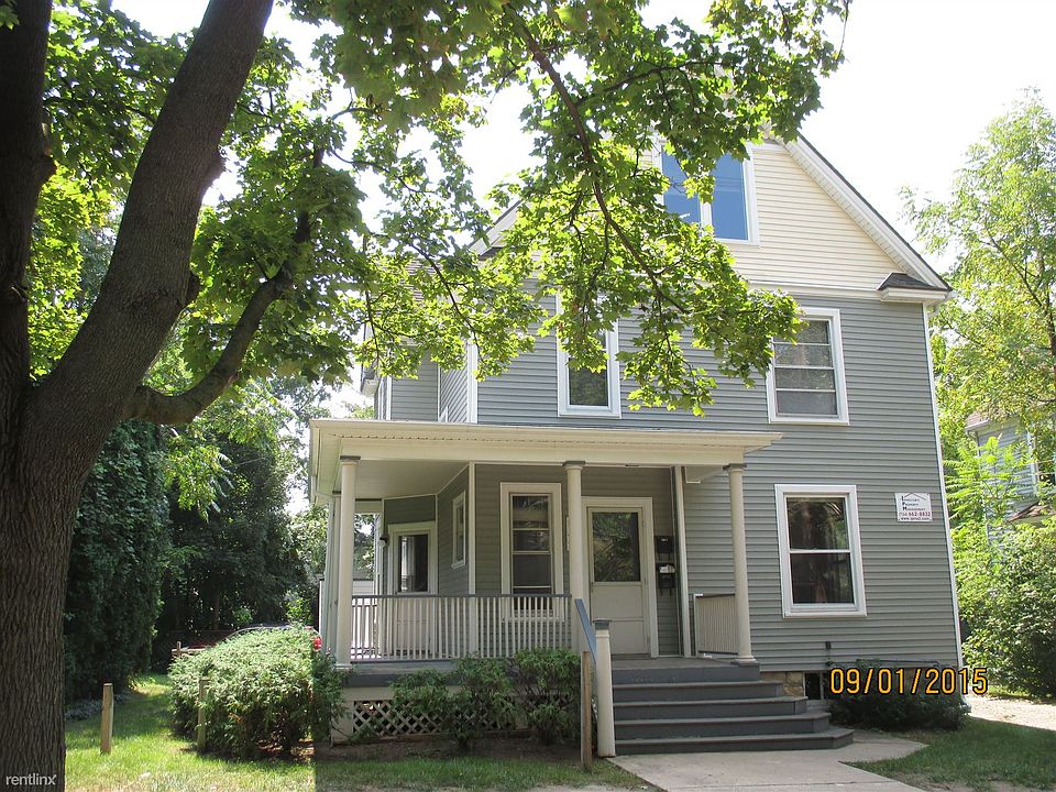 942 Dewey