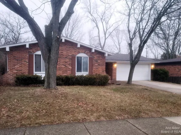 2636 Prairie St, Ann Arbor, MI 48105